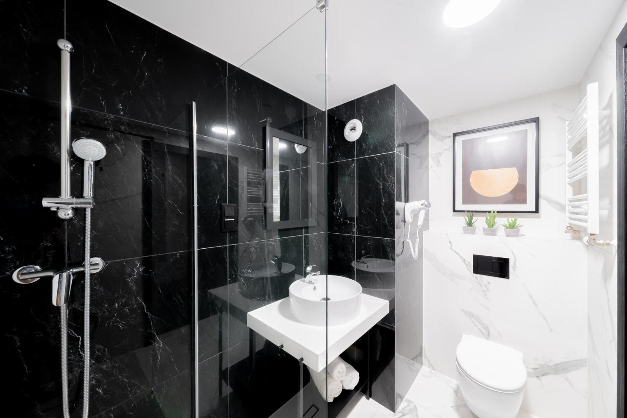 Lulu Apartments - Rosa - Studio Hotelowe Z Klimatyzacja I Konsola Ps4 - Solny Resort Kołobrzeg Esterno foto