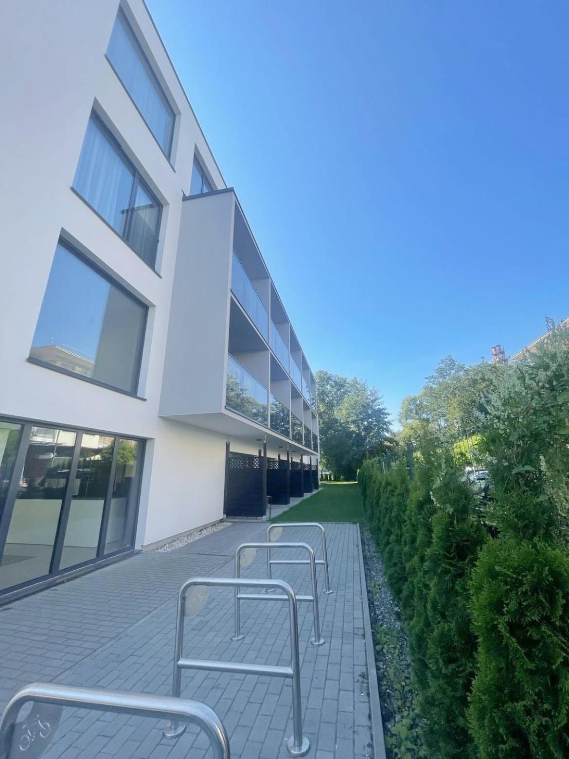 Lulu Apartments - Rosa - Studio Hotelowe Z Klimatyzacja I Konsola Ps4 - Solny Resort Kołobrzeg Esterno foto